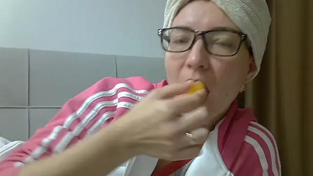 Ashleyspice online show from 10.23.25