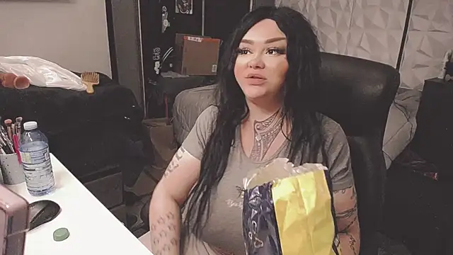 sheylagoddess11 online show from 12.21.25