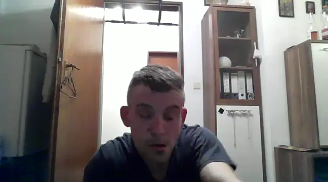 Snapshot of Cambitchboy chatting on 01.12.25 Cambitchboy online show from 01.12.25