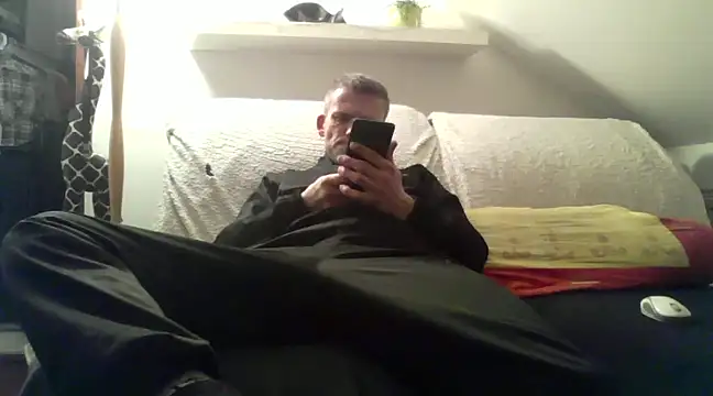 Snapshot of Cambitchboy chatting on 01.31.25 Cambitchboy online show from 01.31.25