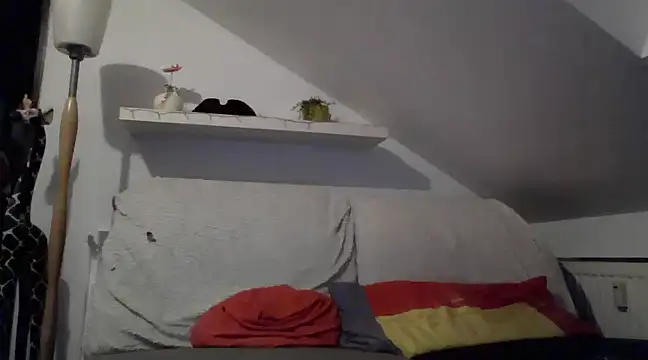 Snapshot of Cambitchboy chatting on 02.06.25 Cambitchboy online show from 02.06.25