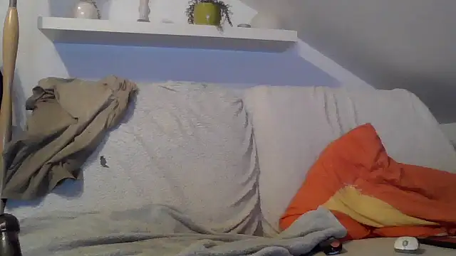 Snapshot of Cambitchboy chatting on 11.18.25 Cambitchboy online show from 11.18.25