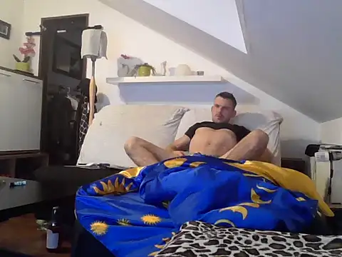 Snapshot of Cambitchboy chatting on 12.15.25 Cambitchboy online show from 12.15.25