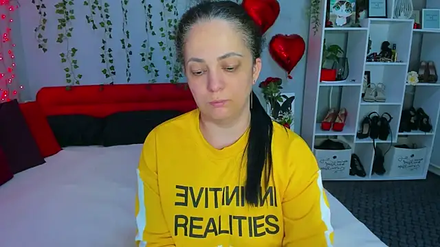 DarlingMilf online show from 04.26.26