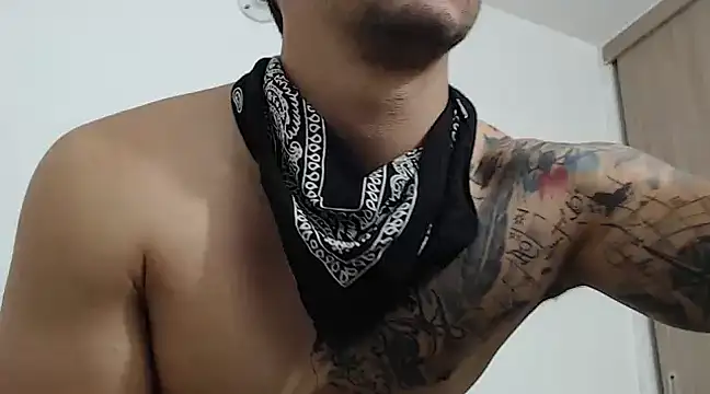 Snapshot of SimonRoberth chatting on 03.21.25 SimonRoberth online show from 03.21.25