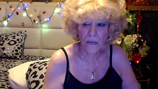 HappyWomanOn online show from 04.15.26