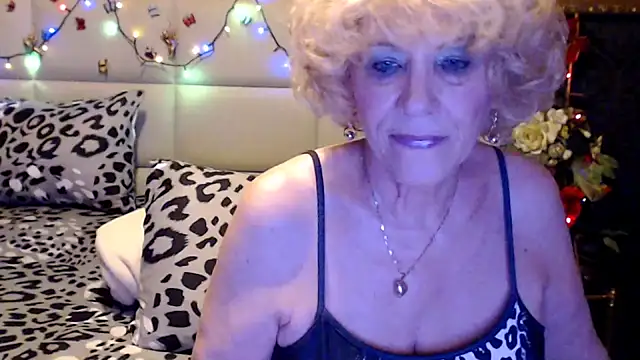 HappyWomanOn online show from 04.15.26