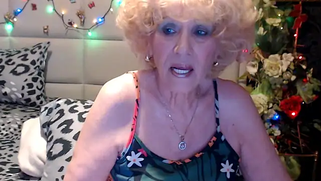 HappyWomanOn online show from 04.24.26