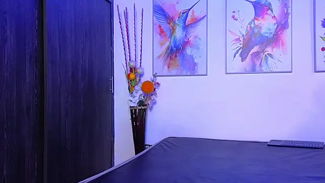 Marianaa Lopezz online show from 12.28.24