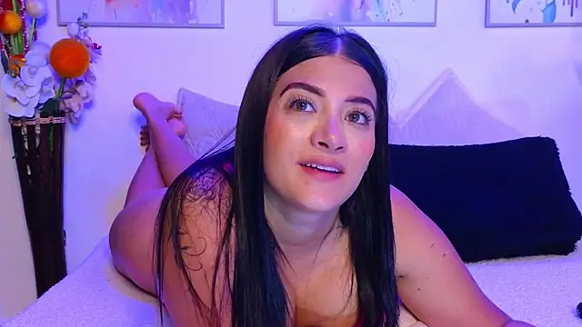 Marianaa Lopezz online show from 01.11.25