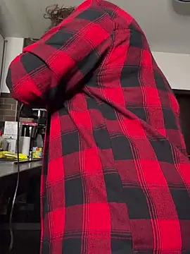 Snapshot of AnneKane chatting on 12.20.25 AnneKane online show from 12.20.25