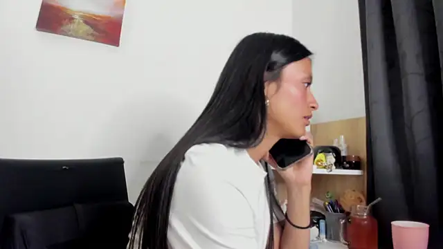 nia  white online show from 08.02.26