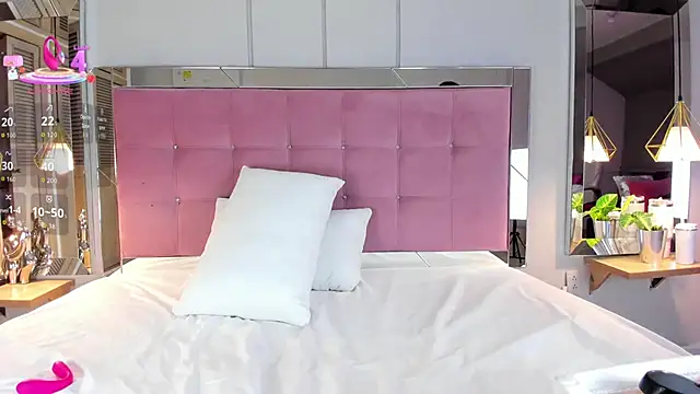 Ahincale online show from 10.14.25