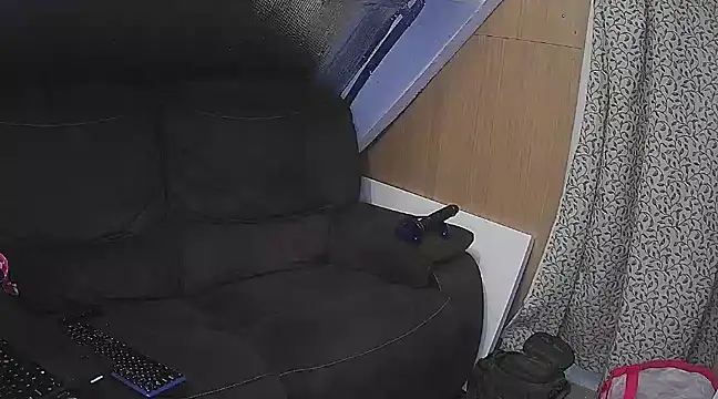 Snapshot of rob2810 chatting on 01.28.25 rob2810 online show from 01.28.25