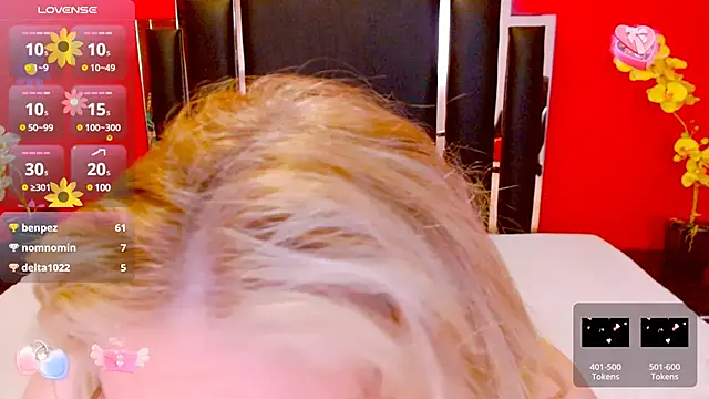 Snapshot of Nayla_Garner chatting on 03.04.25 Nayla Garner online show from 03.04.25