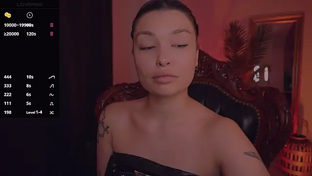 Snapshot of missmerciless chatting on 12.22.24 missmerciless online show from 12.22.24