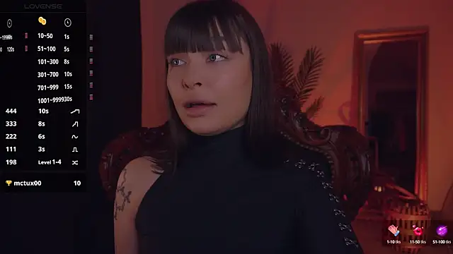 Snapshot of missmerciless chatting on 12.23.24 missmerciless online show from 12.23.24