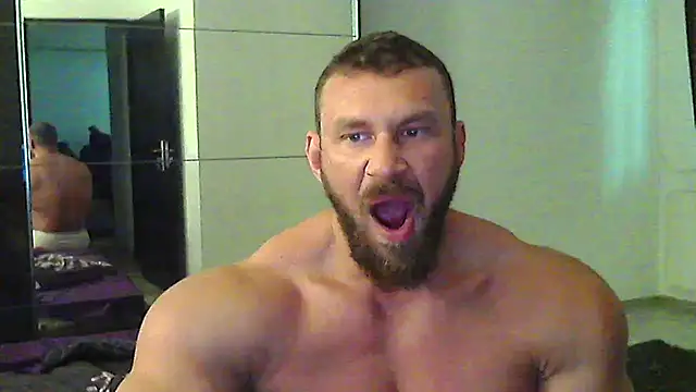 Snapshot of muscularkevin chatting on 05.10.26 muscularkevin online show from 05.10.26