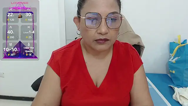 Snapshot of Katha_Marck chatting on 10.06.25 Katha Marck online show from 10.06.25