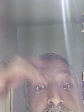 Snapshot of begood4daddy2day chatting on 09.18.25 begood4daddy2day online show from 09.18.25