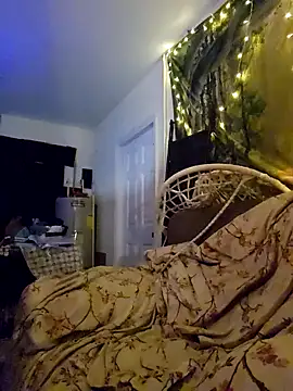 Hotredheadandtoungelasher online show from 12.31.24