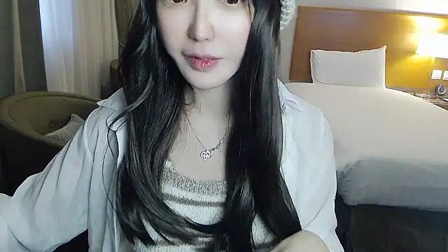 Snapshot of TBgril chatting on 01.10.26 TBgril online show from 01.10.26