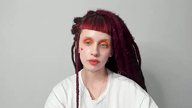 Snapshot of FlowerOfSin2001 chatting on 03.02.25 FlowerOfSin2001 online show from 03.02.25