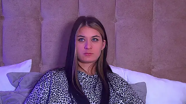 RachelSimpson online show from 02.21.25