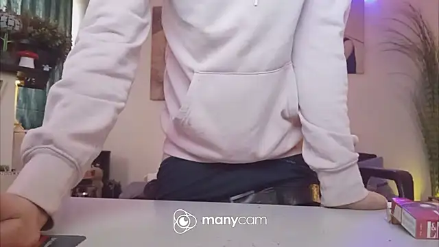 Snapshot of der_dino30 chatting on 02.21.26 der dino30 online show from 02.21.26