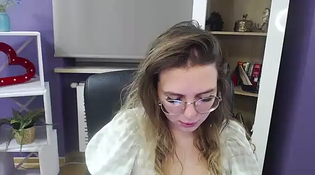 Snapshot of Zoey_Erotic chatting on 01.23.25 Zoey Erotic online show from 01.23.25