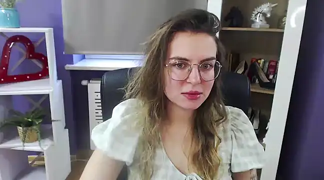 Snapshot of Zoey_Erotic chatting on 02.11.25 Zoey Erotic online show from 02.11.25
