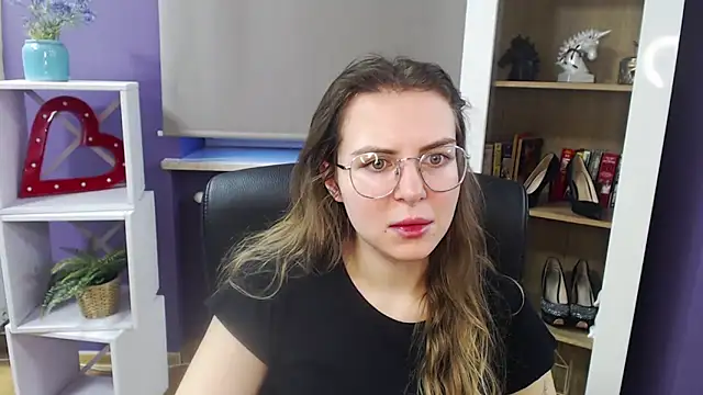 Snapshot of Zoey_Erotic chatting on 02.17.25 Zoey Erotic online show from 02.17.25
