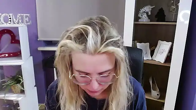 Zoey Erotic online show from 02.19.26