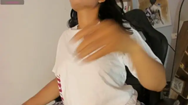 Snapshot of sophia18- chatting on 12.20.25 sophia18- online show from 12.20.25