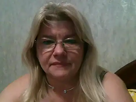 Snapshot of Diana_49 chatting on 02.12.25 Diana 49 online show from 02.12.25