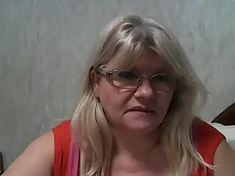 Snapshot of Diana_49 chatting on 02.19.25 Diana 49 online show from 02.19.25
