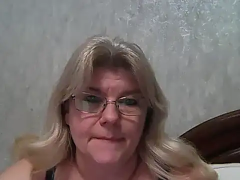Snapshot of Diana_49 chatting on 03.09.25 Diana 49 online show from 03.09.25