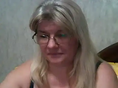 Snapshot of Diana_49 chatting on 03.17.25 Diana 49 online show from 03.17.25
