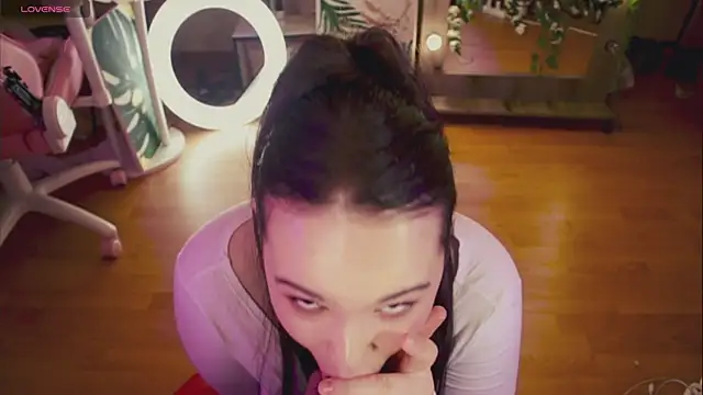 Snapshot of Chery_Lady22 chatting on 03.06.25 Chery Lady22 online show from 03.06.25