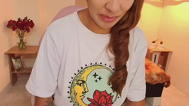 Snapshot of AnisiaFarina chatting on 03.20.25 AnisiaFarina online show from 03.20.25