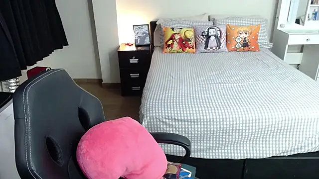 kittykat18x online show from 03.21.25