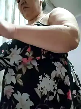 Snapshot of Zulfiya_Bruce chatting on 01.18.26 Zulfiya Bruce online show from 01.18.26