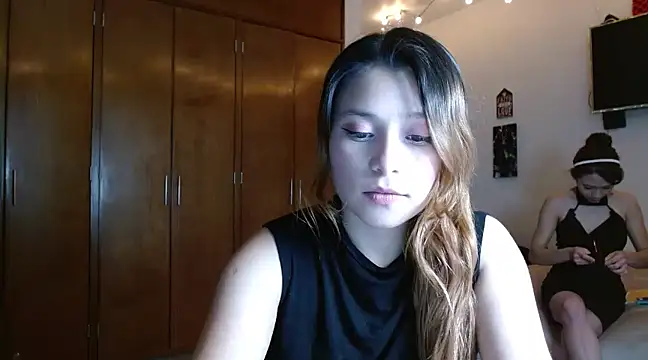 Snapshot of 3littleschoolteens chatting on 03.04.25 3littleschoolteens online show from 03.04.25