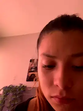 Snapshot of 3littleschoolteens chatting on 10.01.25 3littleschoolteens online show from 10.01.25