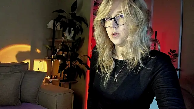 Snapshot of 5_in_one chatting on 12.06.24 5 in one online show from 12.06.24