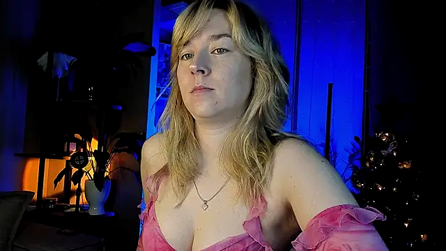 Snapshot of 5_in_one chatting on 01.26.25 5 in one online show from 01.26.25