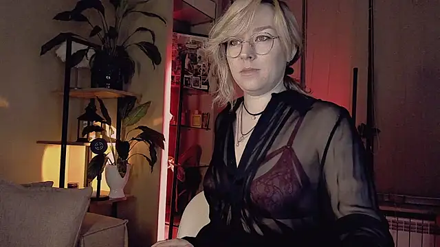 Snapshot of 5_in_one chatting on 02.22.25 5 in one online show from 02.22.25