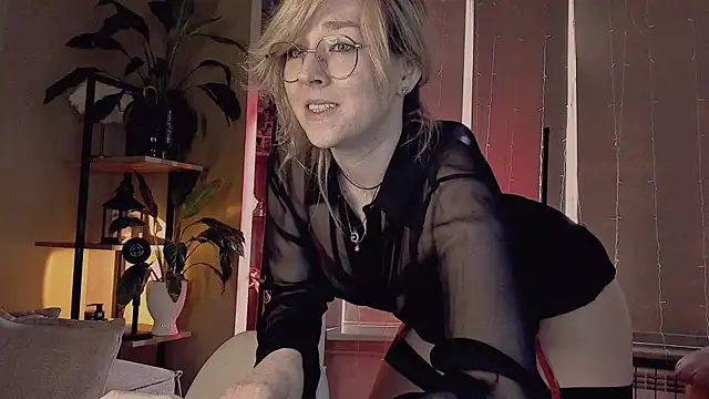 Snapshot of 5_in_one chatting on 02.22.25 5 in one online show from 02.22.25