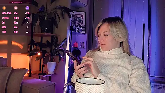 Snapshot of 5_in_one chatting on 10.06.25 5 in one online show from 10.06.25