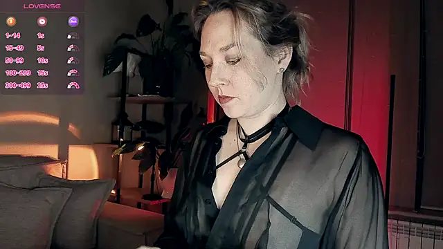 Snapshot of 5_in_one chatting on 11.10.25 5 in one online show from 11.10.25